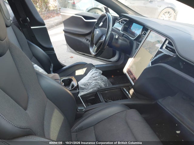 40094186 :رقم المزاد ، 5YJSA1E24HF231731 vin ، 2017 Tesla Model S مزاد بيع