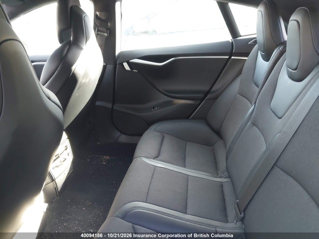 40094186 :رقم المزاد ، 5YJSA1E24HF231731 vin ، 2017 Tesla Model S مزاد بيع