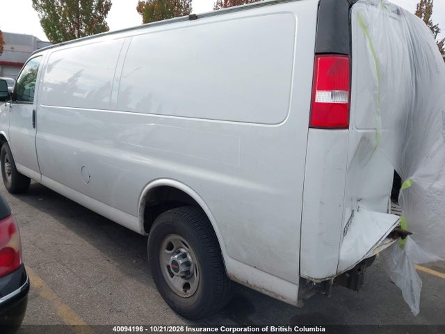 GMC Savana 2500 Work Van 2019 1GTW7BFP1K1223263 Image 3