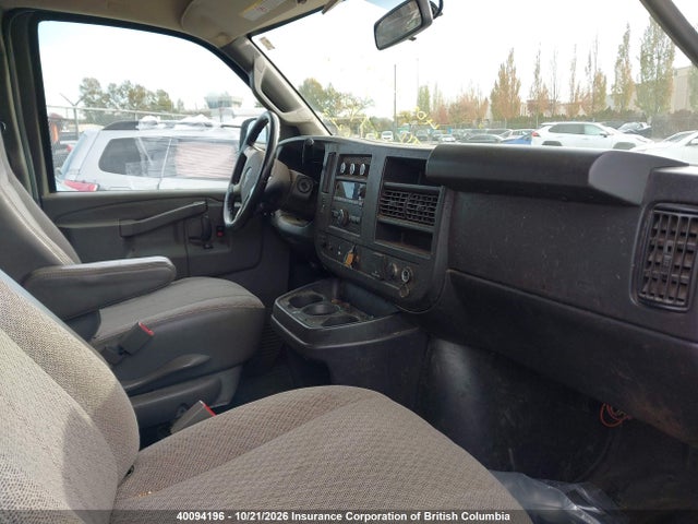 GMC Savana 2500 Work Van 2019 1GTW7BFP1K1223263 Image 5