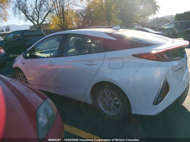 JTDKARFP9H3028453 Toyota Prius