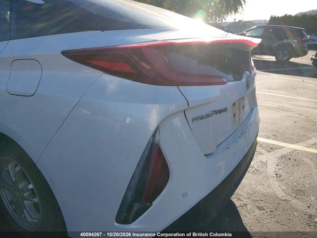 JTDKARFP9H3028453 Toyota Prius