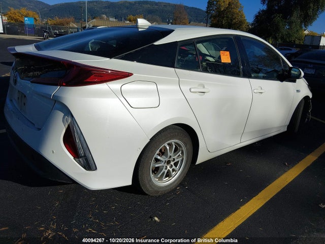 JTDKARFP9H3028453 Toyota Prius