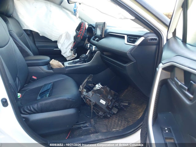 2T3BWRFV0KW041600 Toyota RAV4 LE