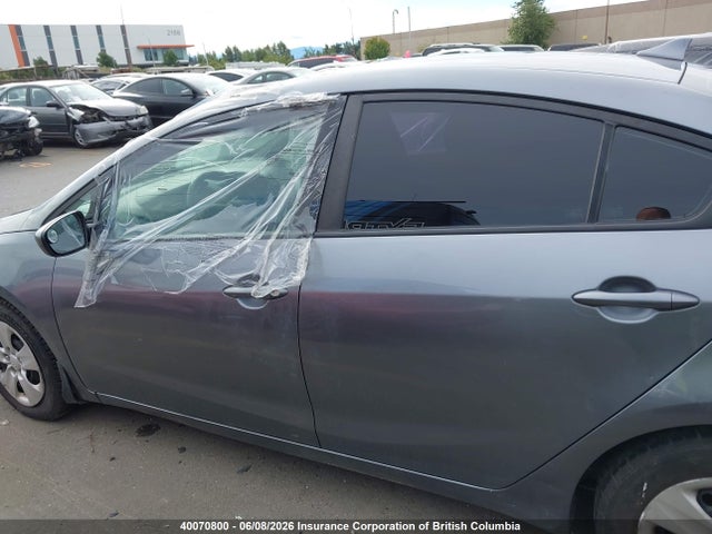 40070800 :رقم المزاد ، 3KPFK4A70HE091779 vin ، 2017 Kia Forte Lx مزاد بيع