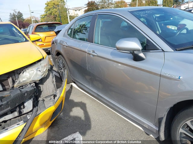 4T1B21HK2LU522930 Toyota Camry Xle/se