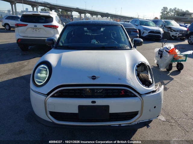 Продаж на аукціоні авто 2025 Mini 3 Door Cooper S, vin: WMW23GD02S2W35745, номер лоту: 40094337