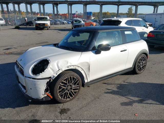 Продаж на аукціоні авто 2025 Mini 3 Door Cooper S, vin: WMW23GD02S2W35745, номер лоту: 40094337