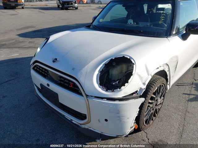 Продаж на аукціоні авто 2025 Mini 3 Door Cooper S, vin: WMW23GD02S2W35745, номер лоту: 40094337
