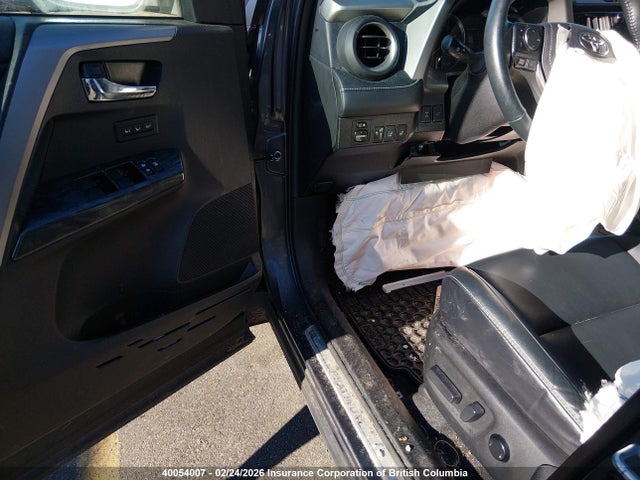 Aukcja sprzedaży 2017 Toyota Rav4 Limited/se/platinum, vin: 2T3DFREV0HW589826, numer aukcji: 40054007