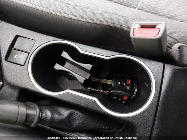 2T1BURHE6GC648363 Toyota COROLLA LE