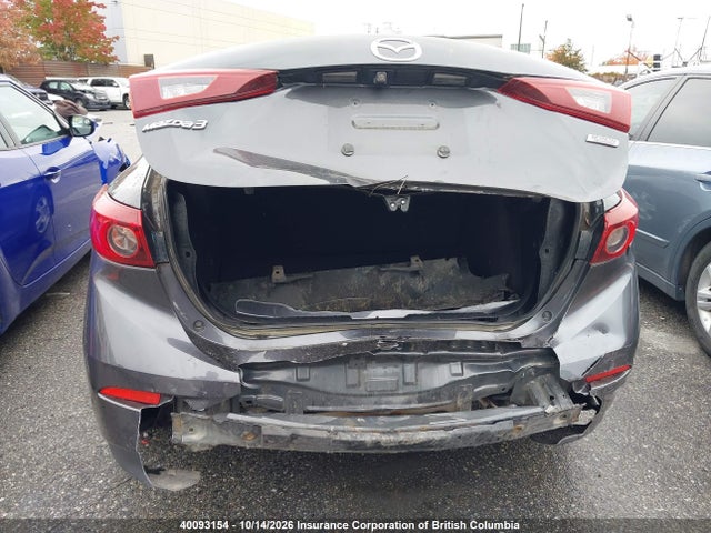 40093154 :رقم المزاد ، 3MZBN1U70JM237817 vin ، 2018 Mazda 3 Sport مزاد بيع