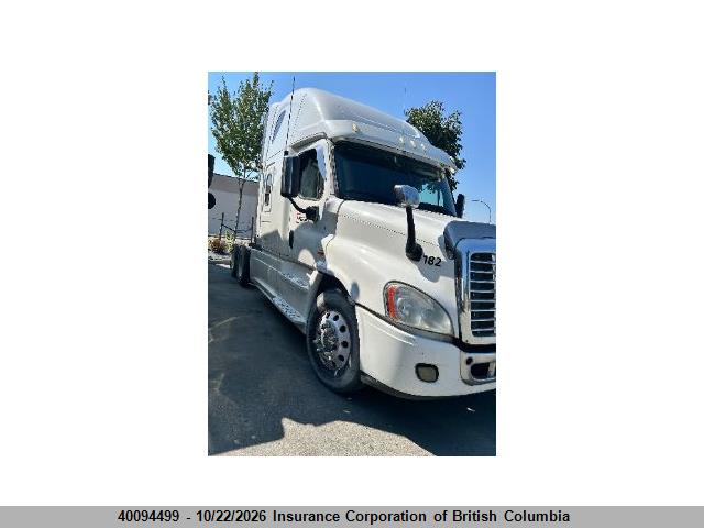 40094499 :رقم المزاد ، 1FUJGLDR3DSFA5574 vin ، 2013 Freightliner Cascadia 125 مزاد بيع
