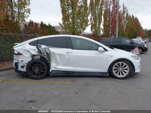 40094507 :رقم المزاد ، 5YJXCBE25GF017920 vin ، 2016 Tesla Model X Awd/standard Range مزاد بيع