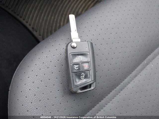3VW117AU0FM027195 Volkswagen Golf