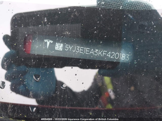 40094569 :رقم المزاد ، 5YJ3E1EA3KF420183 vin ، 2019 Tesla Model 3 مزاد بيع