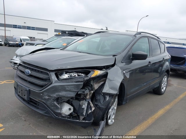 Продаж на аукціоні авто 2018 Ford Escape S, vin: 1FMCU0F73JUC15545, номер лоту: 40094696