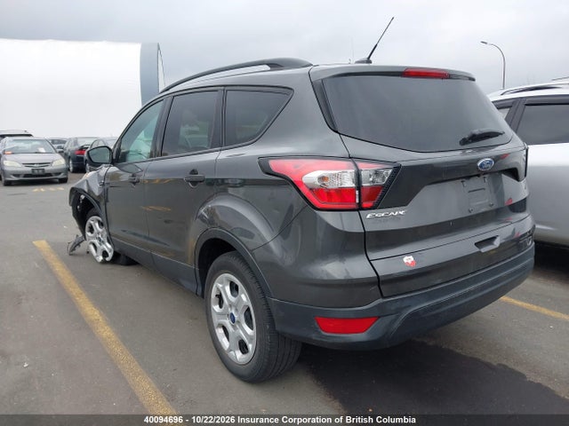Продаж на аукціоні авто 2018 Ford Escape S, vin: 1FMCU0F73JUC15545, номер лоту: 40094696