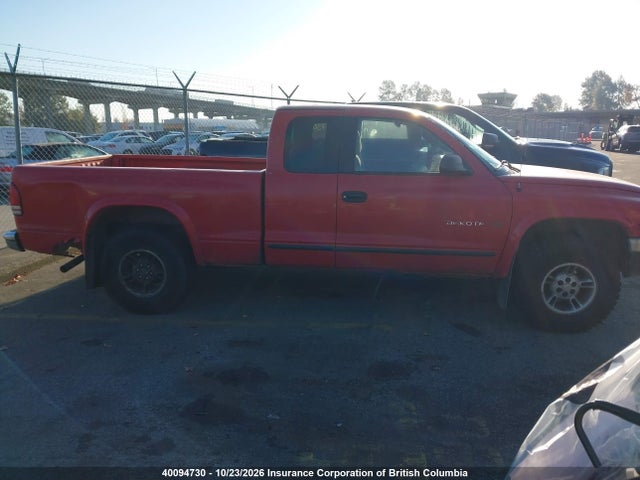 40094730 :رقم المزاد ، 1B7GG22Y1XS105718 vin ، 1999 Dodge Dakota مزاد بيع