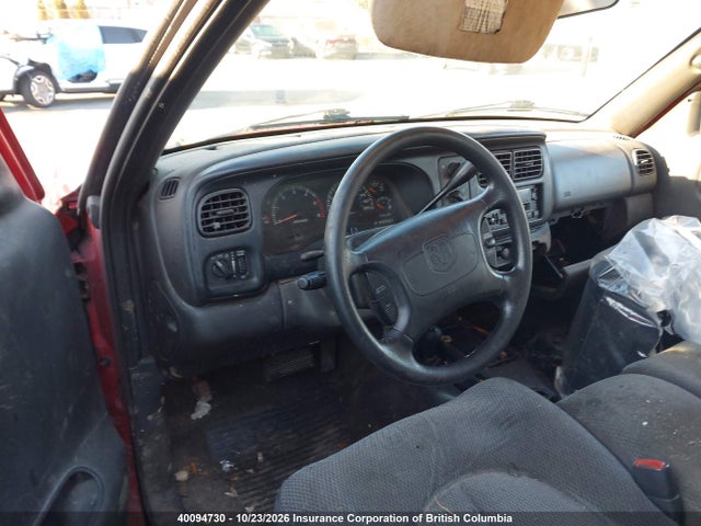 40094730 :رقم المزاد ، 1B7GG22Y1XS105718 vin ، 1999 Dodge Dakota مزاد بيع
