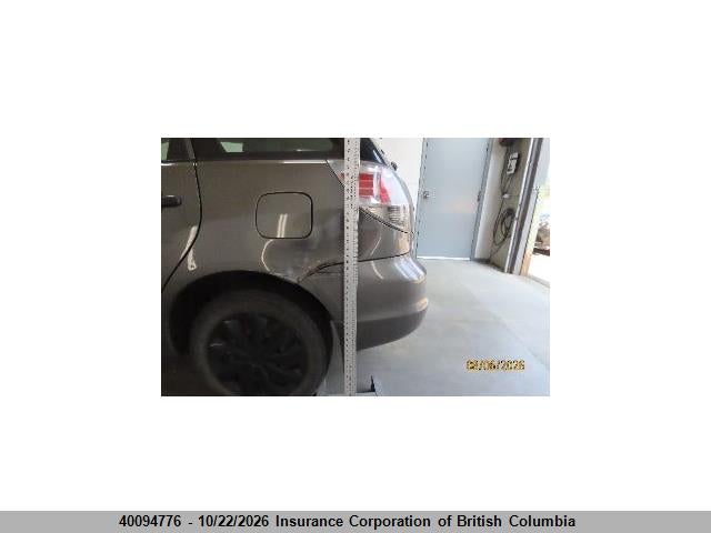40094776 :رقم المزاد ، 2T1KR32E45C902835 vin ، 2005 Toyota Matrix Xr مزاد بيع