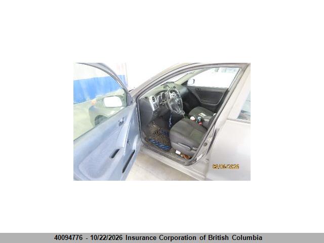 40094776 :رقم المزاد ، 2T1KR32E45C902835 vin ، 2005 Toyota Matrix Xr مزاد بيع
