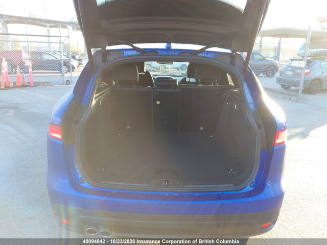 Jaguar F-pace R - Sport 2018 SADCL2FN7JA251729 Image 23