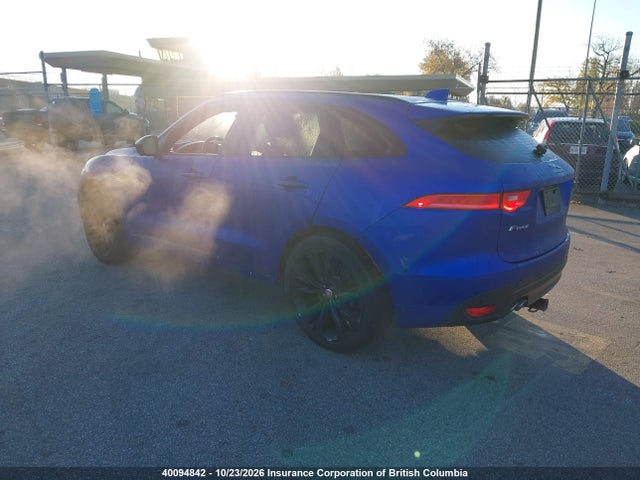Jaguar F-pace R - Sport 2018 SADCL2FN7JA251729 Image 3