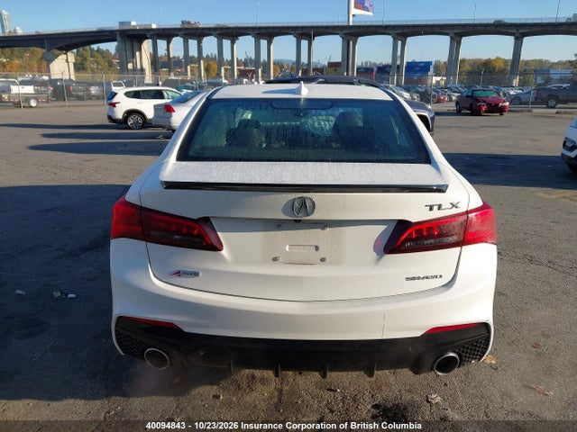 Продаж на аукціоні авто 2018 Acura Tlx, vin: 19UUB3F60JA800822, номер лоту: 40094843