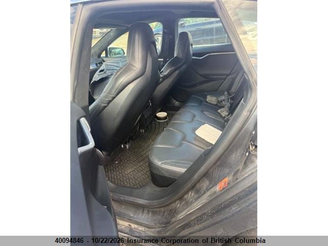 40094846 :رقم المزاد ، 5YJSA1E26GF175127 vin ، 2016 Tesla Model S مزاد بيع