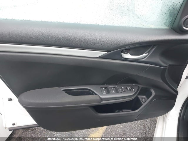 Honda Civic 2018 2HGFC2F52JH036139 Image 21