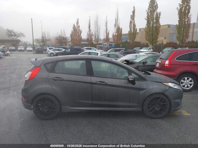 Ford FIESTA ST 2016 3FADP4GX1GM106140 Image 14