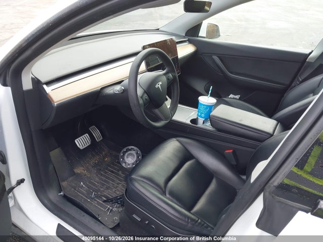 Tesla Model Y 2022 7SAYGDEFXNF512931 Image 21