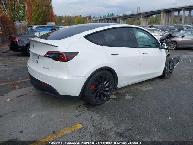 Tesla Model Y 2022 7SAYGDEFXNF512931 Image 4