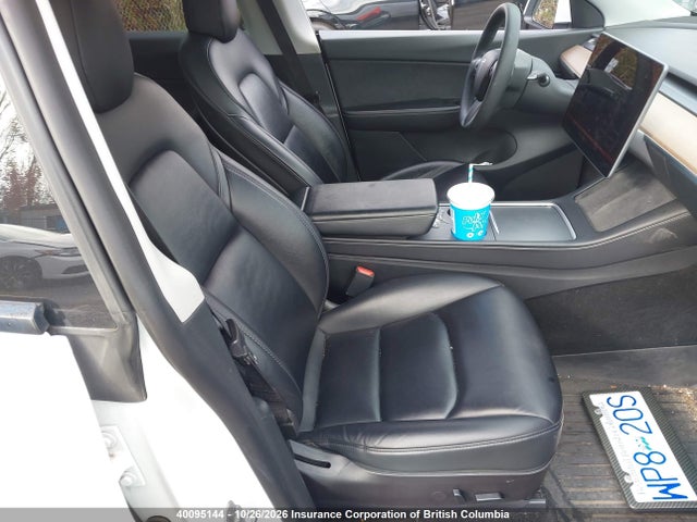 Tesla Model Y 2022 7SAYGDEFXNF512931 Image 5