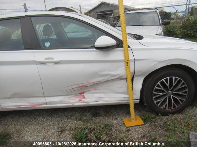 Volkswagen Jetta 2019 3VWE57BU0KM033285 Image 9
