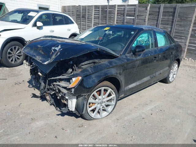 2016 AUDI A3 WAUB8GFF6G1040560 Photo 1