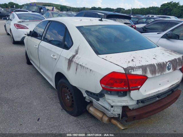 1VWAP7A35EC009149 Volkswagen Passat 2.5l S