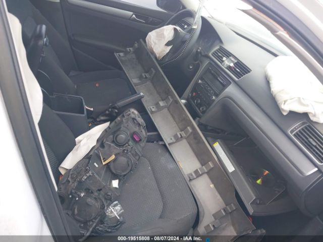 1VWAP7A35EC009149 Volkswagen Passat 2.5l S