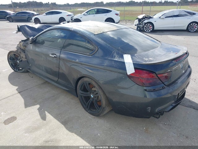 2015 BMW M6 WBSLX9C53FD160663 Photo 2