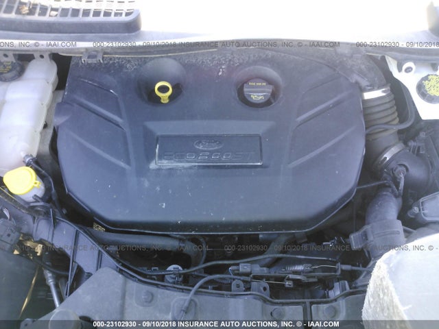 2016 Ford Escape, VIN: 1FMCU9J92GUA98126