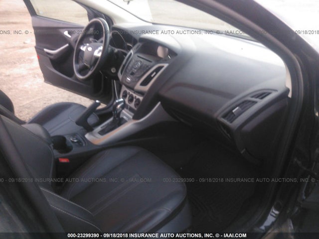 Ford FOCUS SE 2014 1FADP3F26EL359940 Image 5