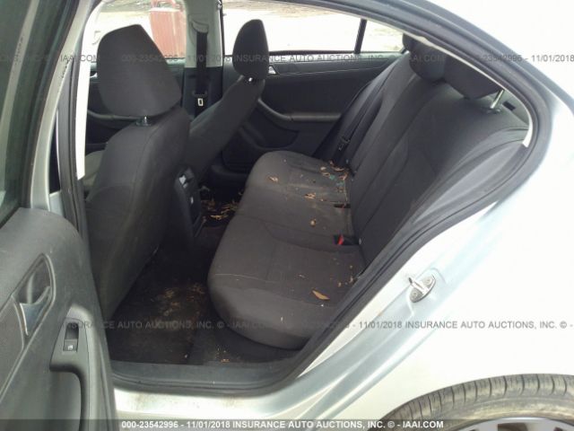 3VW2K7AJXFM216525 Volkswagen Jetta 2.0l S