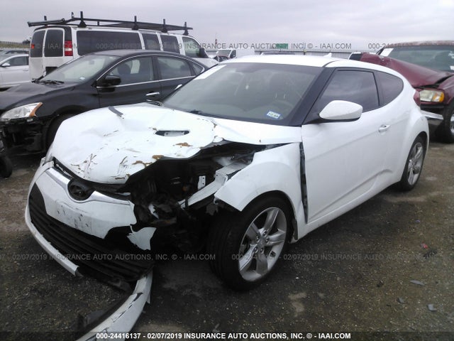 Hyundai VELOSTER 2014 KMHTC6AD3EU217921 Image 2