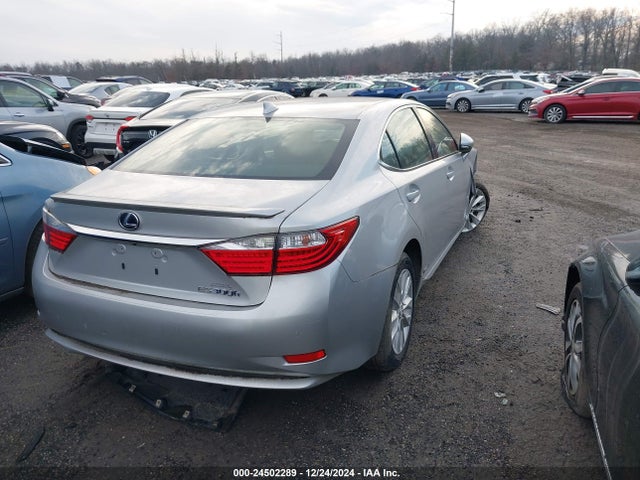 JTHBW1GG2F2088996 Lexus ES 300H