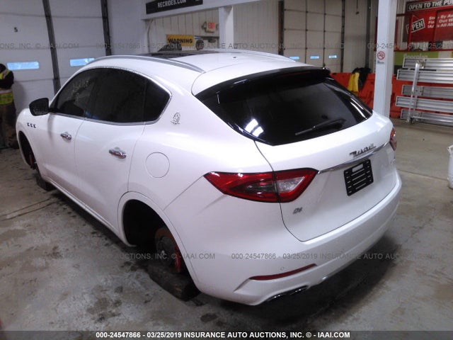 2017 Maserati Levante, VIN: ZN661XUL5HX252168