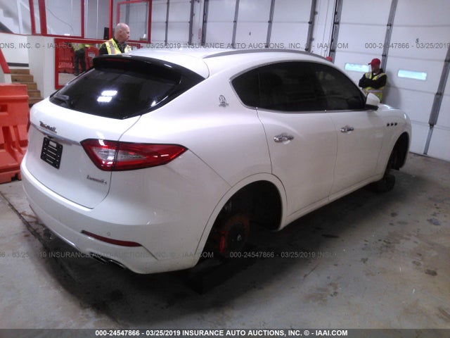 2017 Maserati Levante, VIN: ZN661XUL5HX252168