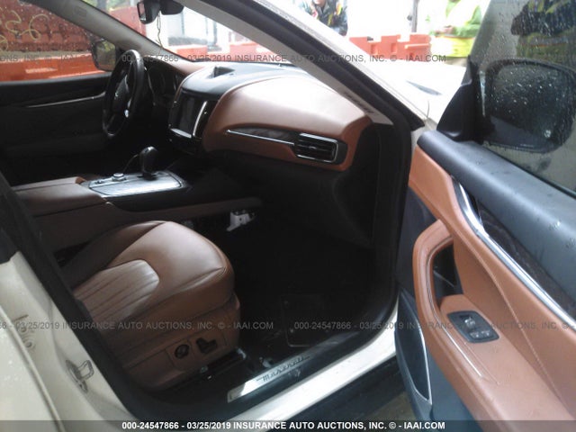 2017 Maserati Levante, VIN: ZN661XUL5HX252168