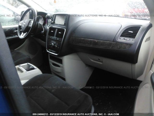 2011 DODGE GRAND CARAVAN VIN: 2D4RN5DG3BR606949