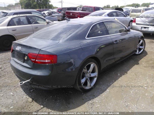 2010 AUDI A5 WAULFAFRXAA060156 Photo 3